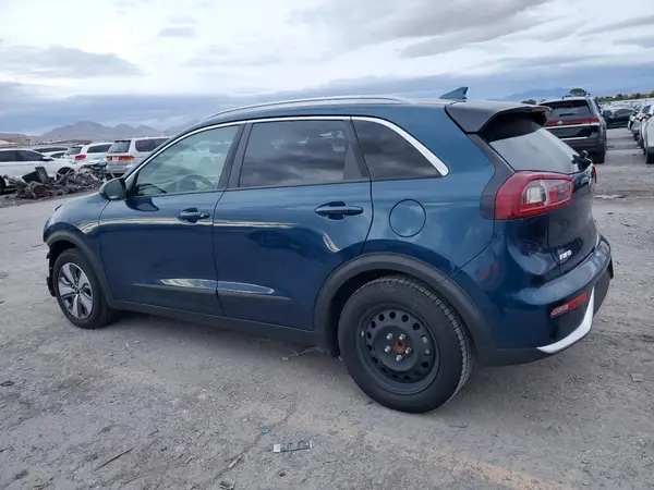 KNDCB3LC5K5244778 2019 KIA NIRO - Image 2