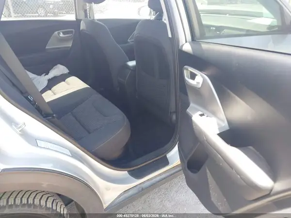 KNDCB3LC5K5257546 2019 KIA NIRO - Image 8