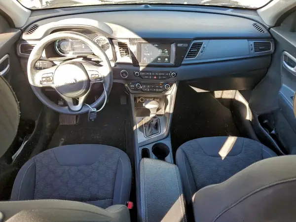 KNDCB3LC5K5295469 2019 KIA NIRO - Image 8