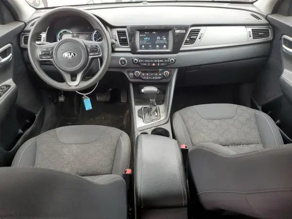 KNDCB3LC5K5319673 2019 KIA NIRO - Image 8