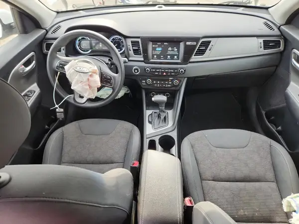 KNDCB3LC5K5324341 2019 KIA NIRO - Image 8