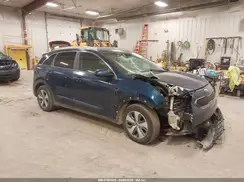 KNDCB3LC5K5328454 2019 KIA NIRO