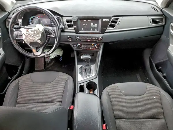 KNDCB3LC5K5336859 2019 KIA NIRO - Image 8