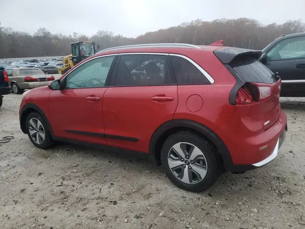 KNDCB3LC5K5340975 2019 KIA NIRO - Image 2