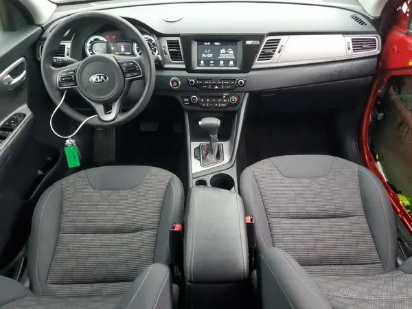 KNDCB3LC5K5340975 2019 KIA NIRO - Image 8