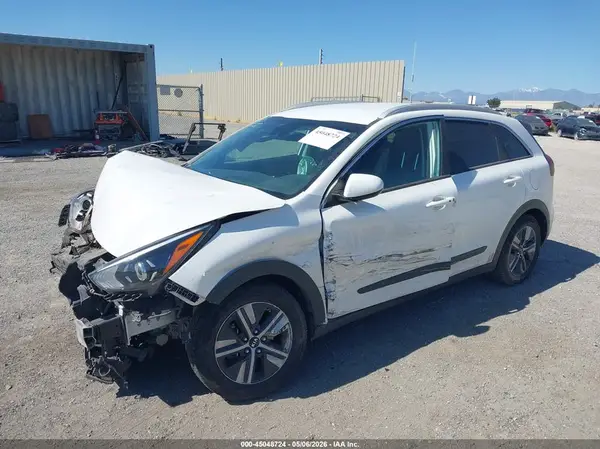 KNDCB3LC5L5374285 2020 KIA NIRO - Image 2