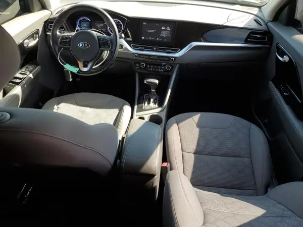KNDCB3LC5L5377400 2020 KIA NIRO - Image 8