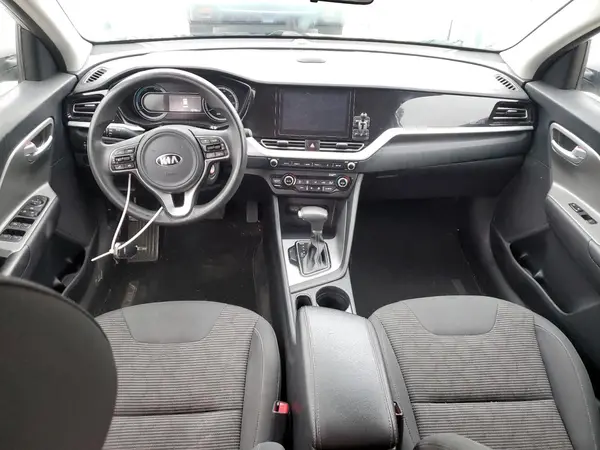 KNDCB3LC5L5394228 2020 KIA NIRO - Image 8
