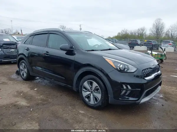KNDCB3LC5L5442939 2020 KIA NIRO - Image 1