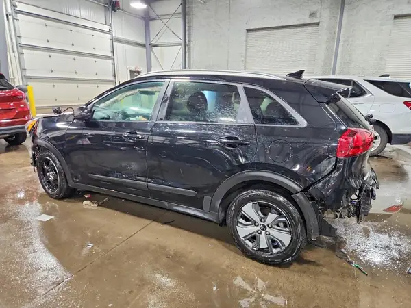 KNDCB3LC5M5468426 2021 KIA NIRO - Image 2