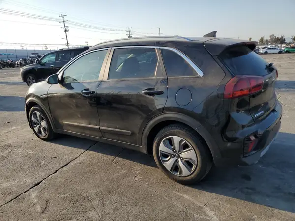 KNDCB3LC5M5471746 2021 KIA NIRO - Image 2