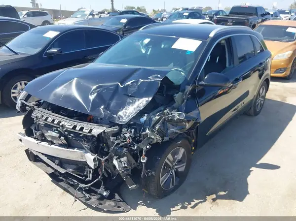 KNDCB3LC5M5488238 2021 KIA NIRO - Image 2