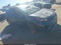 KNDCB3LC5N5507193 2022 KIA NIRO