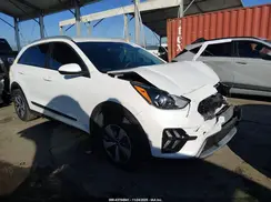 KNDCB3LC5N5510546 2022 KIA NIRO