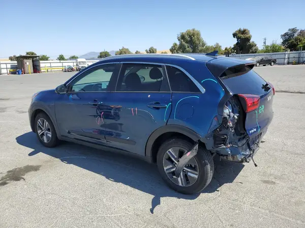 KNDCB3LC5N5514905 2022 KIA NIRO - Image 2