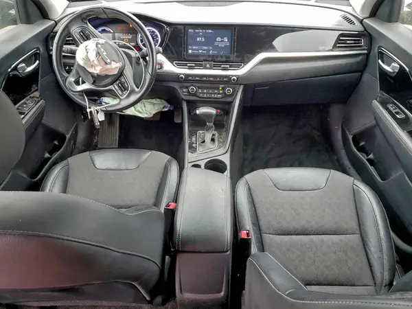 KNDCB3LC5N5524169 2022 KIA NIRO - Image 8