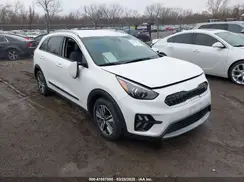 KNDCB3LC5N5529968 2022 KIA NIRO