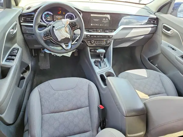 KNDCB3LC5N5537178 2022 KIA NIRO - Image 8