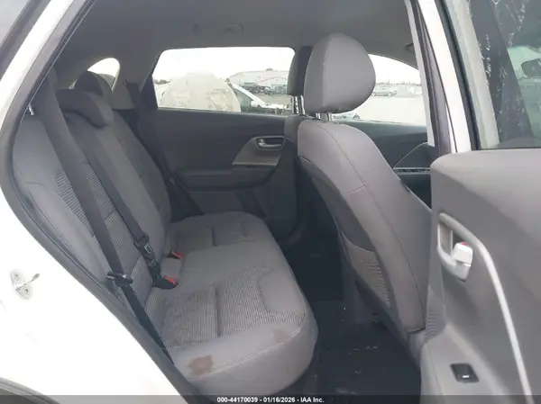 KNDCB3LC6H5041519 2017 KIA NIRO - Image 8