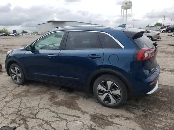 KNDCB3LC6H5044565 2017 KIA NIRO - Image 2
