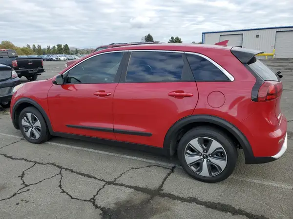 KNDCB3LC6H5047899 2017 KIA NIRO - Image 2