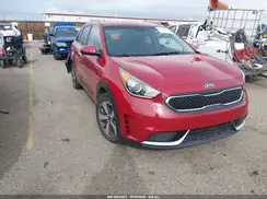 KNDCB3LC6H5049619 2017 KIA NIRO