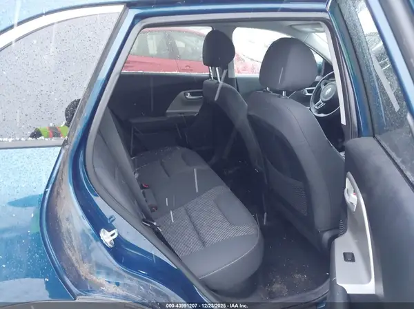 KNDCB3LC6H5067506 2017 KIA NIRO - Image 8