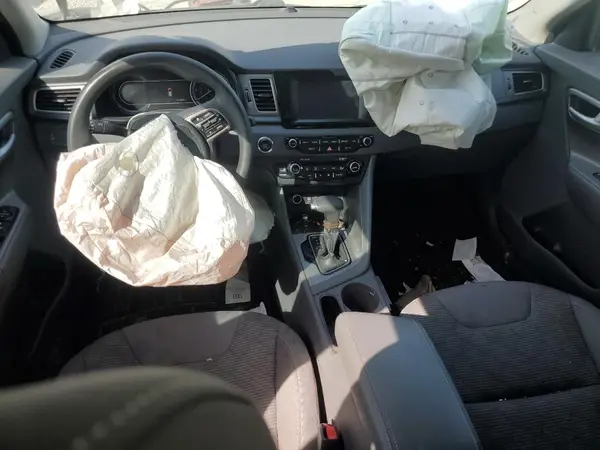 KNDCB3LC6H5081289 2017 KIA NIRO - Image 8