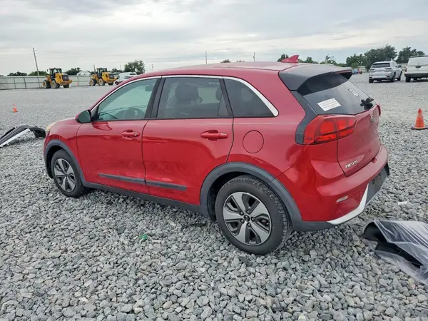 KNDCB3LC6H5082071 2017 KIA NIRO - Image 2