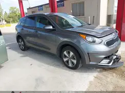 KNDCB3LC6H5082734 2017 KIA NIRO