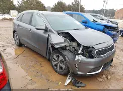 KNDCB3LC6H5082782 2017 KIA NIRO