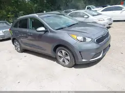 KNDCB3LC6H5087223 2017 KIA NIRO