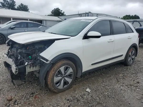 KNDCB3LC6H5088050 2017 KIA NIRO - Image 1