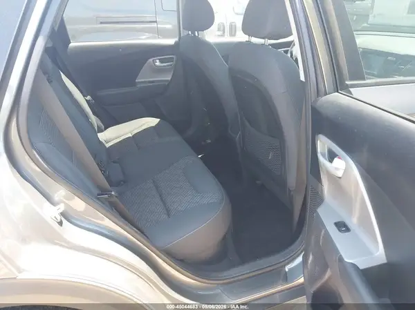 KNDCB3LC6H5102951 2017 KIA NIRO - Image 8