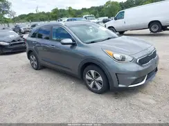 KNDCB3LC6J5112515 2018 KIA NIRO