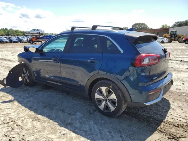 KNDCB3LC6J5119268 2018 KIA NIRO - Image 2