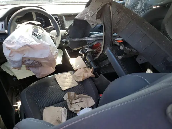 KNDCB3LC6J5119268 2018 KIA NIRO - Image 8