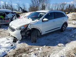 KNDCB3LC6J5119674 2018 KIA NIRO