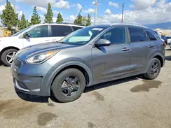 KNDCB3LC6J5161472 2018 KIA NIRO