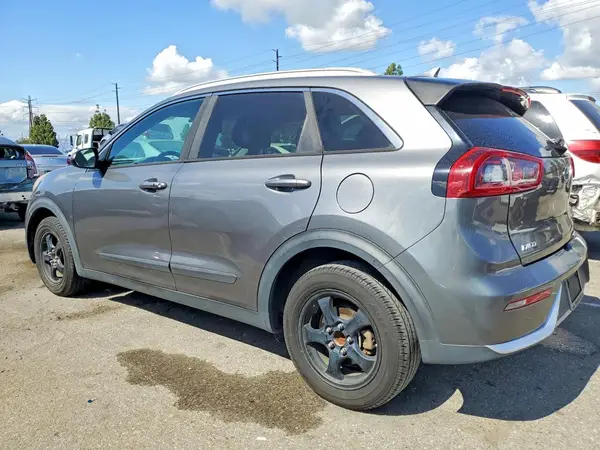 KNDCB3LC6J5161472 2018 KIA NIRO - Image 2