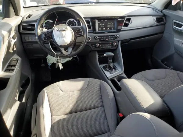 KNDCB3LC6J5201159 2018 KIA NIRO - Image 8