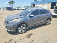 KNDCB3LC6J5202151 2018 KIA NIRO