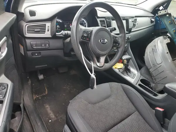 KNDCB3LC6J5206569 2018 KIA NIRO - Image 8