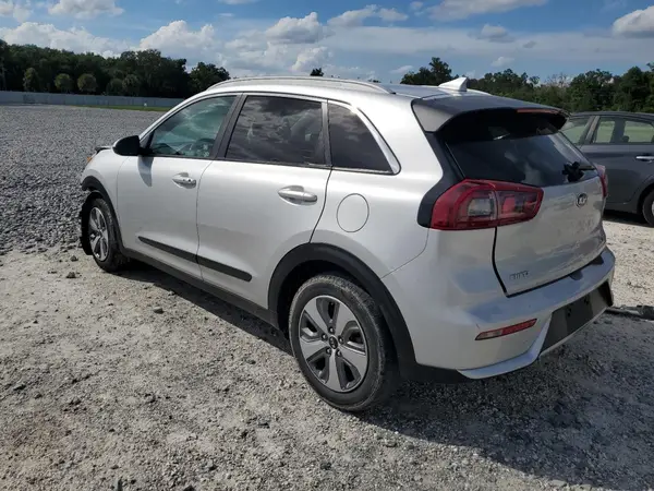 KNDCB3LC6K5241274 2019 KIA NIRO - Image 2