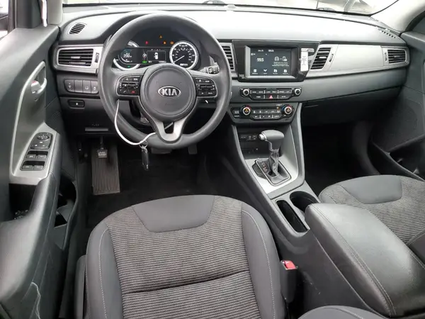 KNDCB3LC6K5244658 2019 KIA NIRO - Image 8