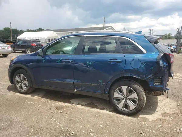 KNDCB3LC6K5244773 2019 KIA NIRO - Image 2