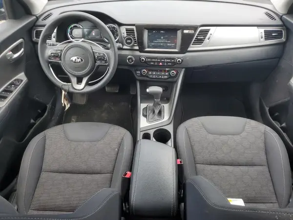 KNDCB3LC6K5244773 2019 KIA NIRO - Image 8