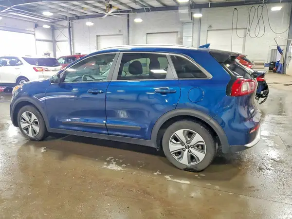 KNDCB3LC6K5250136 2019 KIA NIRO - Image 2