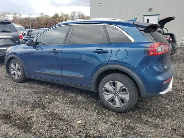 KNDCB3LC6K5253389 2019 KIA NIRO - Image 2