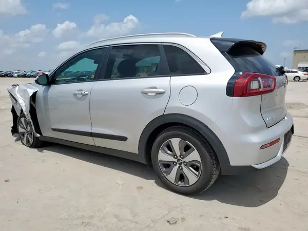 KNDCB3LC6K5257412 2019 KIA NIRO - Image 2